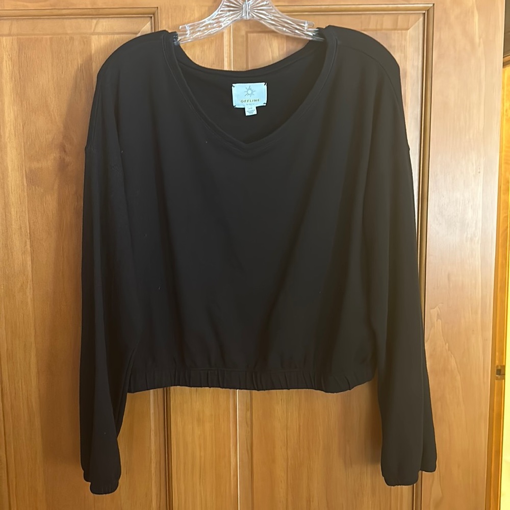 Offline crop sweater